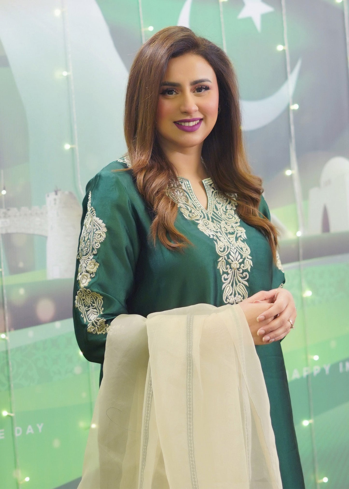 Shayari Emerald green sheesha silk Shirt and Shalwar with Dupatta - Madiha Naqvi
